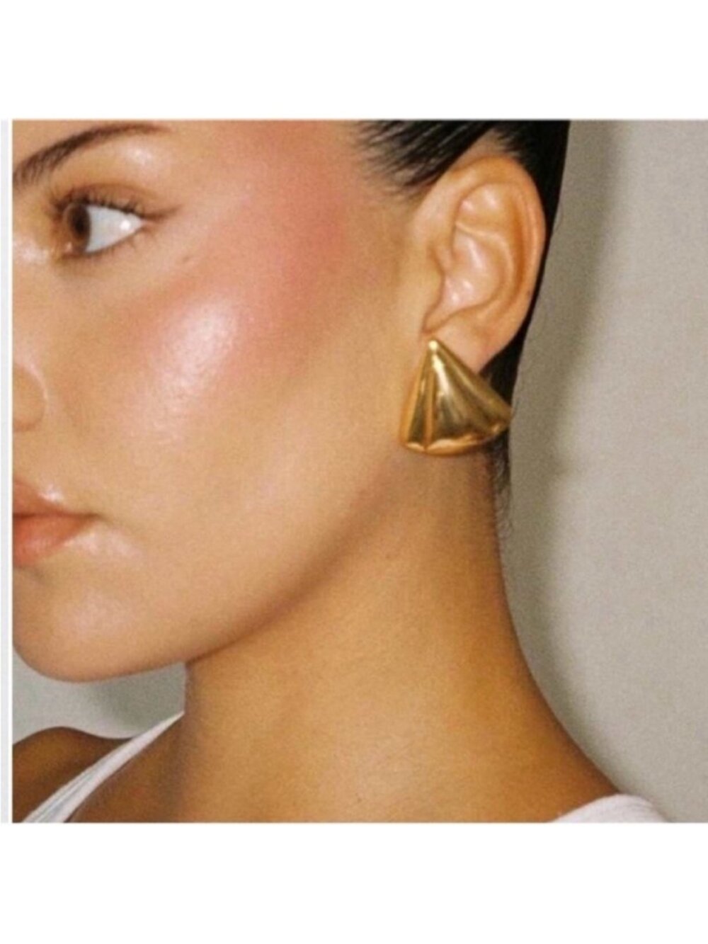 New! Classic Pointelle Triangle Gold Post Earrings (3030) NWOT